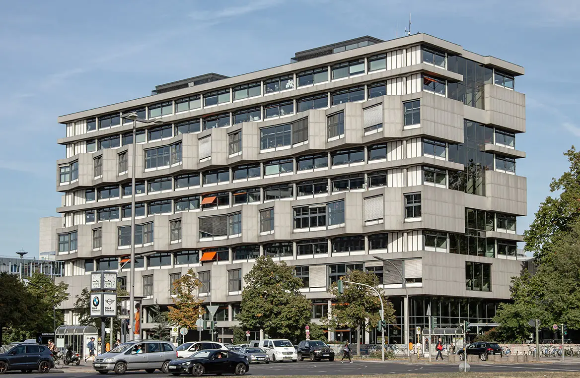 Gebäude aus Sichtbeton — Brutalist Architecture